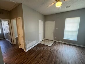 3935 Autumn Harvest Ln in Memphis, TN - Building Photo - Building Photo