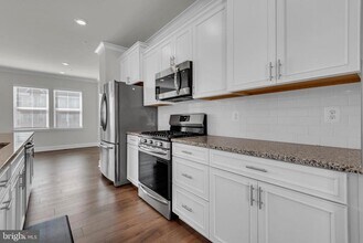 5754 Frederick Douglas Pl in Waldorf, MD - Building Photo - Building Photo