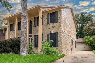 16122 Cairngorm Ave in Houston, TX - Building Photo - Building Photo