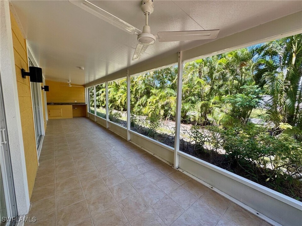 4400 Bonita Beach Walk Dr in Bonita Springs, FL - Building Photo