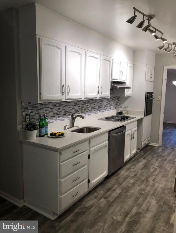 property at 7580 Westlake Terrace