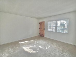 4256 Noyes St in San Diego, CA - Building Photo - Building Photo