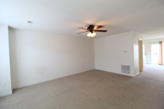 1135 Paul Revere Ct in Harrisonburg, VA - Building Photo - Building Photo