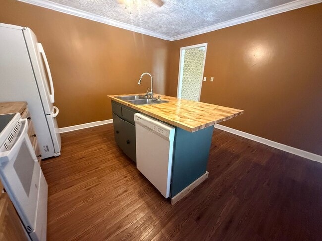 194 Lance Rd in Murphy, NC - Building Photo - Building Photo