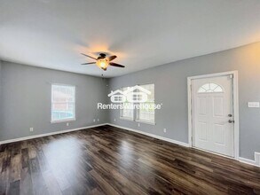 227 Woodview Ave in Norfolk, VA - Building Photo - Building Photo