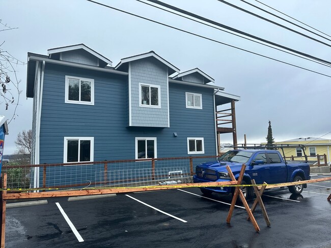 property at 820 N Garden St