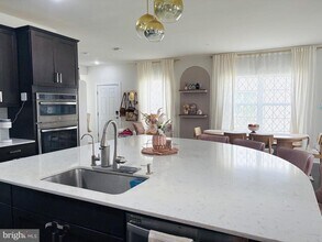 11 Lochiel Ln in Exton, PA - Building Photo - Building Photo