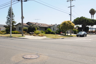 6137 Thornton Ave in Newark, CA - Building Photo - Building Photo