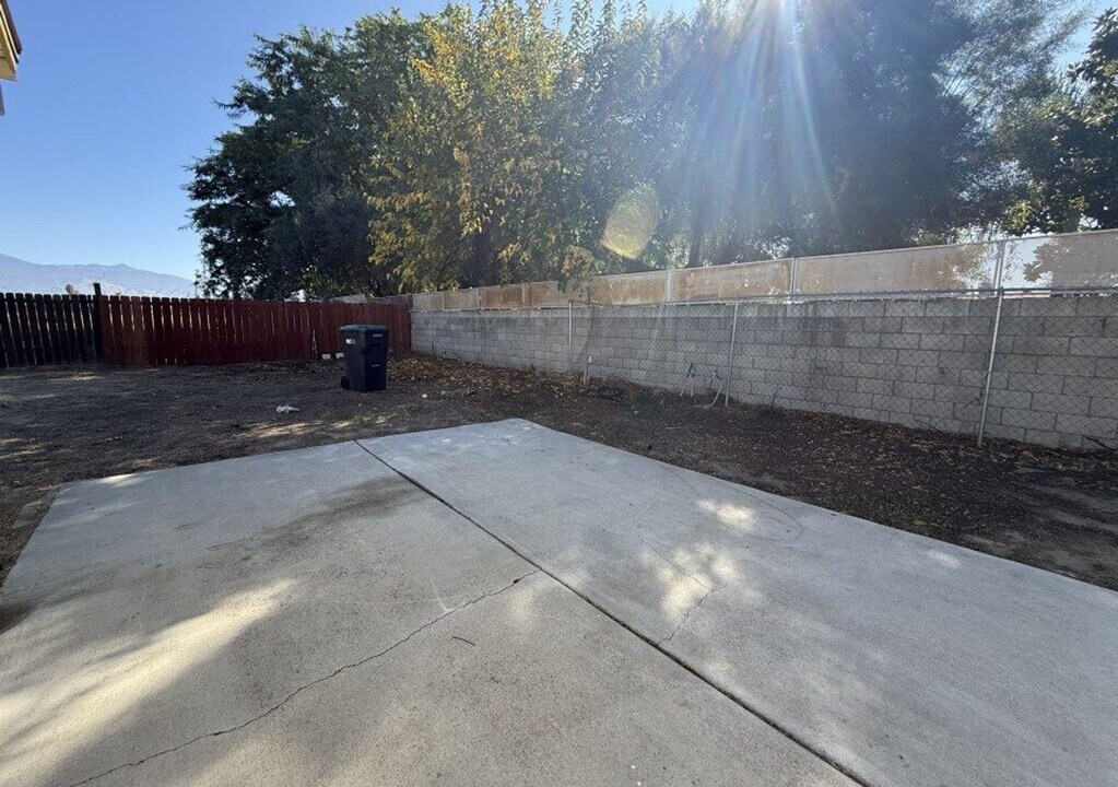 25508 Columbia St in Hemet, CA - Building Photo