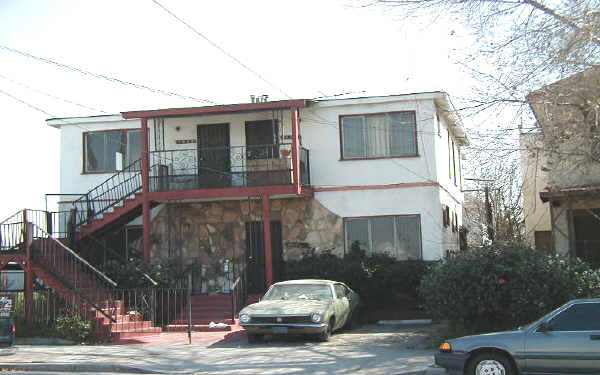 2922 Compton Ave in Los Angeles, CA - Building Photo