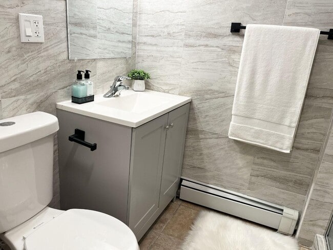 20 Walters Ave in Syosset, NY - Building Photo - Building Photo