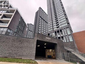 1 Quarrington Lane in North York, ON - Building Photo - Building Photo