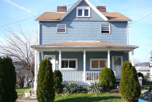 property at 1913-1915 Victoria Ave