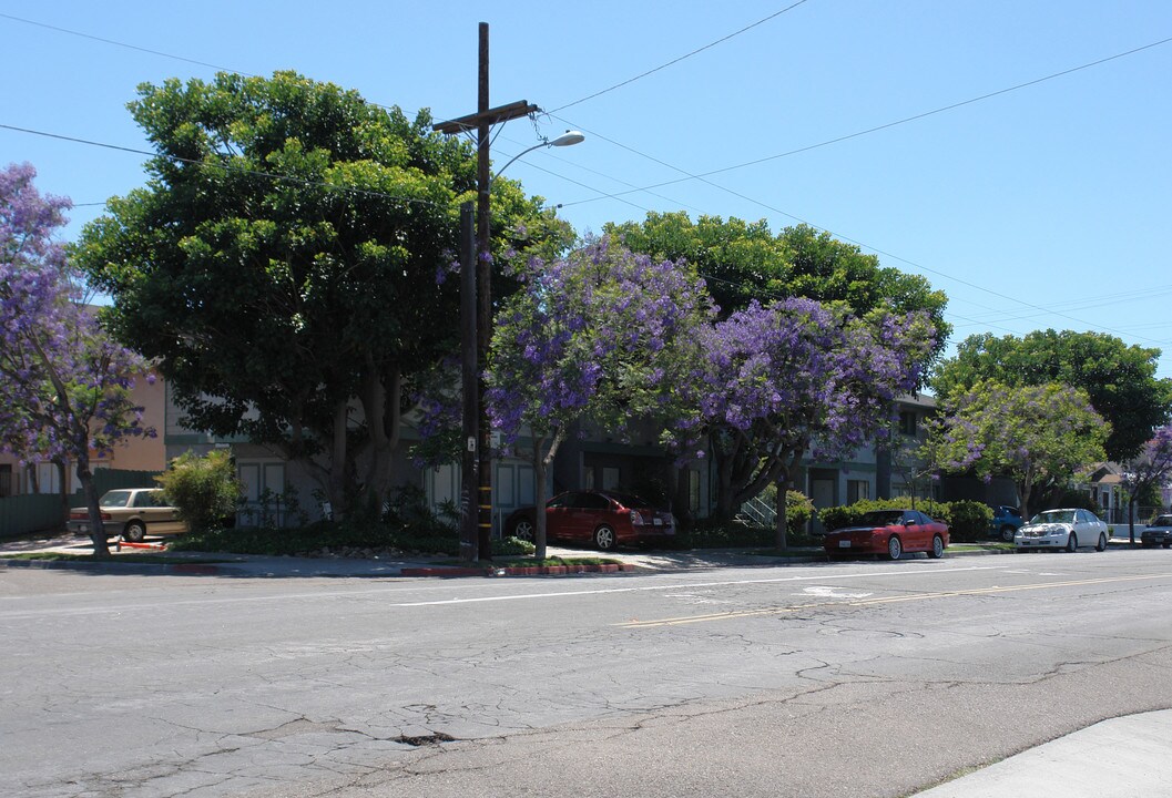 Lincoln Avenue Apartments in San Diego, CA - Building Photo