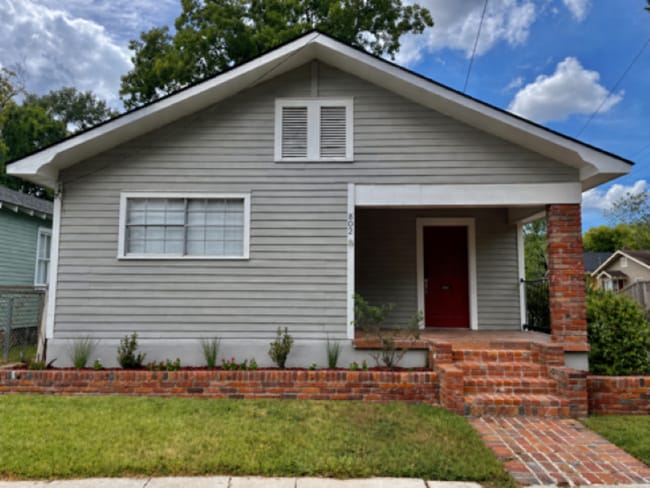 property at 802 S 18th St