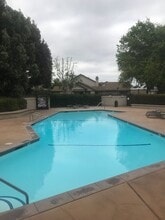 1201 Greenstone Ln in Santa Maria, CA - Building Photo - Building Photo