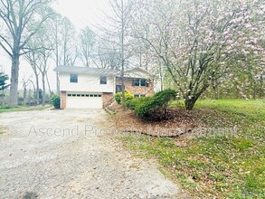 3910 University Dr in Collegedale, TN - Building Photo - Building Photo