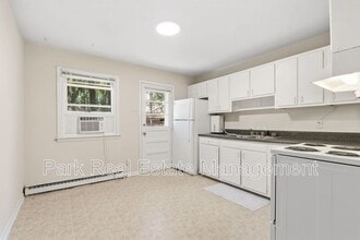 635 N Columbia St in Chapel Hill, NC - Building Photo - Building Photo