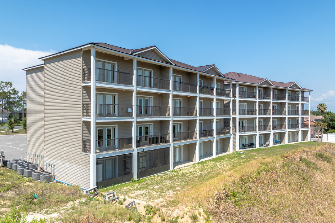 The Retreat at Regal Palms in Davenport, FL - Building Photo