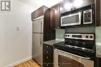 1005 King St W in Toronto, ON - Building Photo - Building Photo