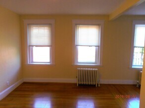 38 Linnaean St in Cambridge, MA - Foto de edificio - Building Photo