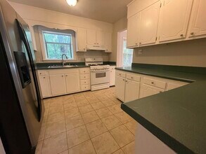 314 Brandywine Rd in Chapel Hill, NC - Building Photo - Building Photo