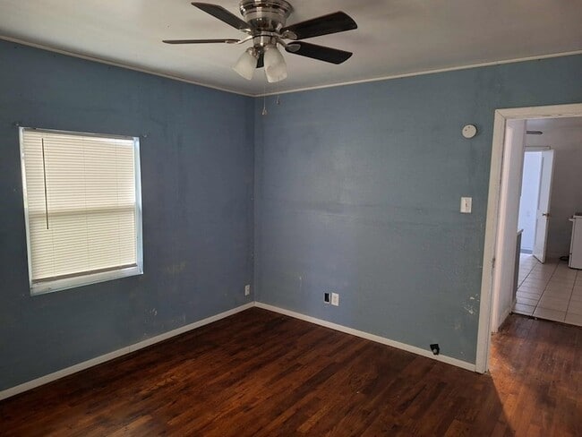 1255 E 21st St in San Angelo, TX - Building Photo - Building Photo