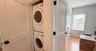 189 Liberty St, Unit 1 in Quincy, MA - Building Photo - Building Photo