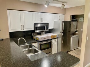 7856 Sonoma Springs Cir in Greenacres, FL - Building Photo - Building Photo