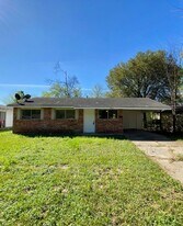 323 W 83rd St in Shreveport, LA - Building Photo