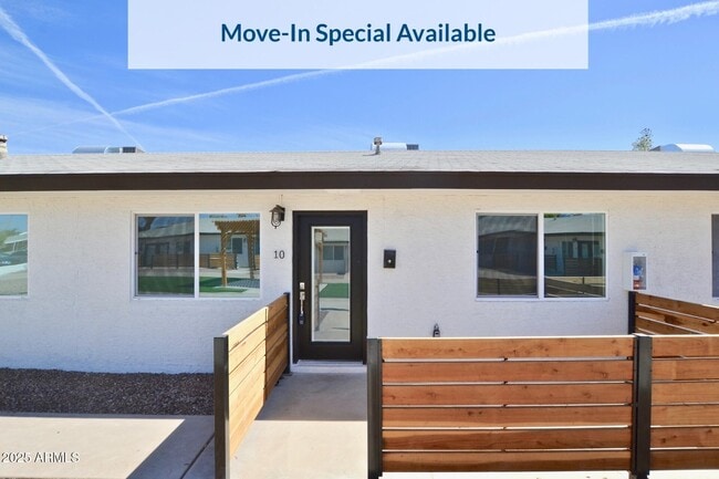 property at 312 N Hartford St