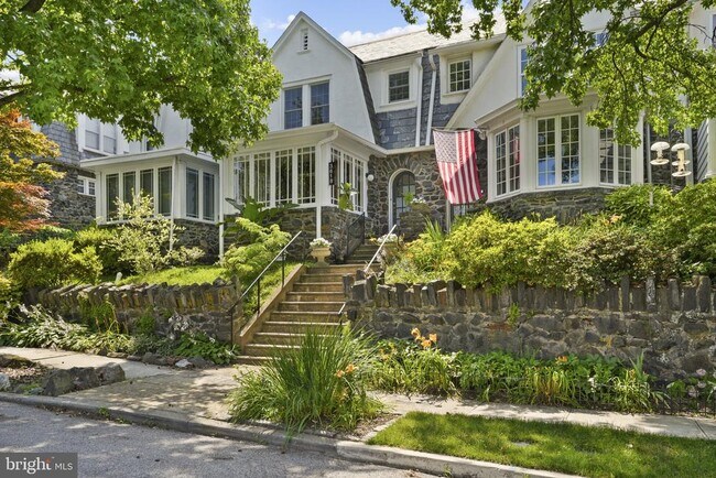 property at 3618 Ednor Rd
