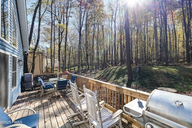 1121 Cobblewood Rd in Newfoundland, PA - Building Photo - Building Photo