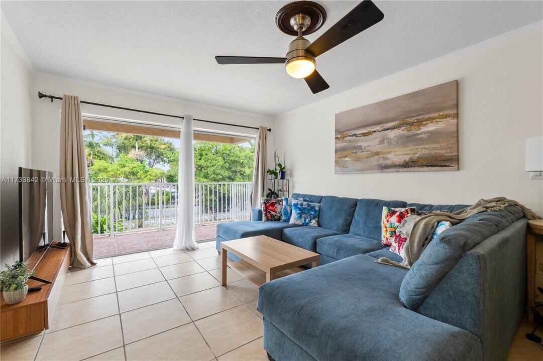 4650 NW 79th Ave in Doral, FL - Building Photo