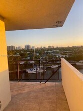 401 Golden Isles Dr, Unit 712 in Hallandale Beach, FL - Building Photo - Building Photo