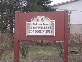 655 Deepwoods Dr, Unit Diamond Lane Condo in Mundelein, IL - Building Photo