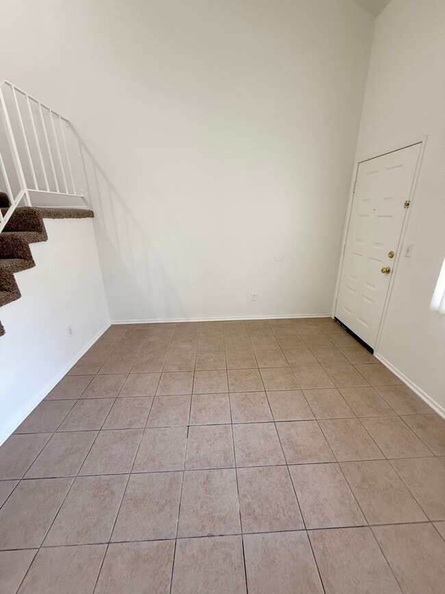 2340 Benidorm Cir in Corona, CA - Building Photo - Building Photo