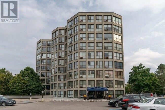 24 Marilyn Dr in Guelph, ON - Building Photo - Building Photo