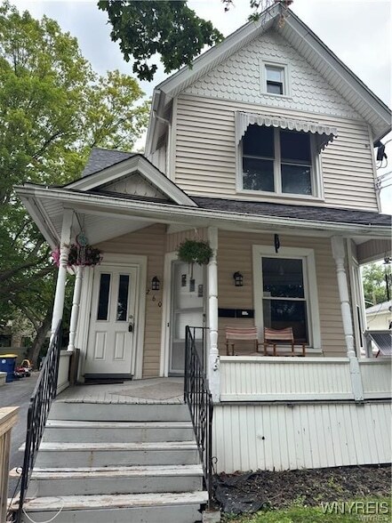property at 260 Chestnut St