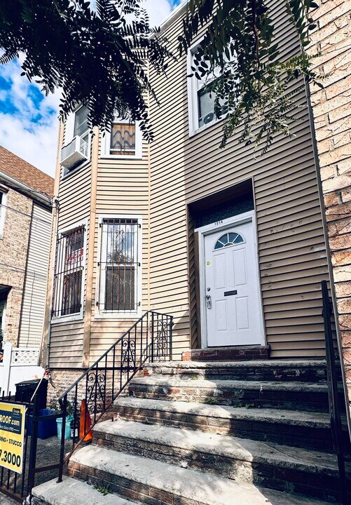 1014 Summit Ave in Jersey City, NJ - Building Photo