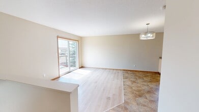 9907-99109 109 Ave in Grande Prairie, AB - Building Photo - Building Photo