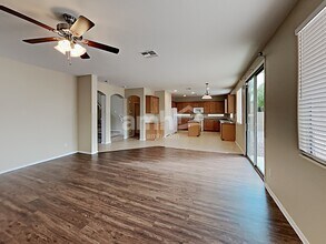 17015 W Ipswitch Way in Surprise, AZ - Building Photo - Building Photo