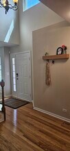 450 Rosewood Crossing in Lindenhurst, IL - Building Photo - Building Photo