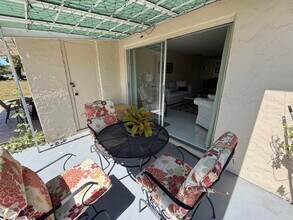 8540 Chevy Chase Dr in Boca Raton, FL - Building Photo - Building Photo