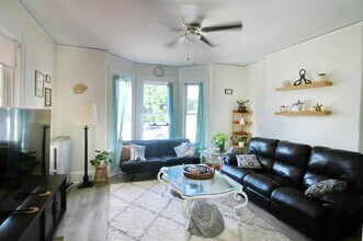 10 Trakey St in Dover, NH - Building Photo - Building Photo