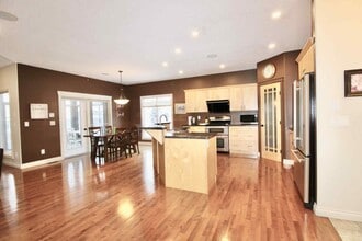 9002 Lakeshore Dr in Grande Prairie, AB - Building Photo - Building Photo