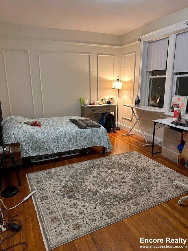 65 Chiswick Rd in Boston, MA - Foto de edificio - Building Photo