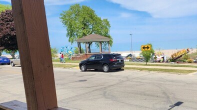 1436 Michigan Blvd in Racine, WI - Foto de edificio - Building Photo