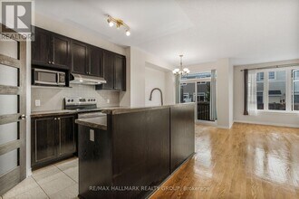 334 Grammond Cir in Ottawa, ON - Building Photo - Building Photo