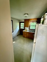 372 Park St in Bristol, CT - Building Photo - Building Photo